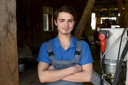 PAWEL PLECHÁC, 23 JAHRE