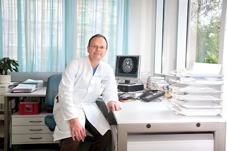 Dr. Klaus Demuth