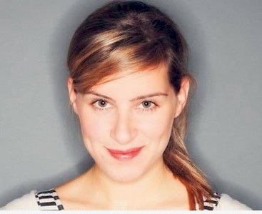 Lara Fritzsche (*1984) arbeitet als Redakteurin beim SZ-Magazin der Süddeutschen Zeitung. Dort ist dieser Beitrag auch zuerst erschienen. Ihre Reportagen wurden vielfach ausgezeichnet, unter anderem mit dem Axel-Springer-Preis, dem Theodor-Wolff-Preis und dem Willi-Bleicher-Preis. 2009 erschien ihr erstes Buch »Das Leben ist kein Ponyhof. Die unbekannte Welt der Abiturienten«. Lara Fritzsche hat in Bonn und Paris Psychologie und Literaturwissenschaften studiert.
