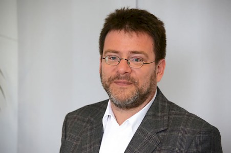 Prof. Dr. Raymond Voltz