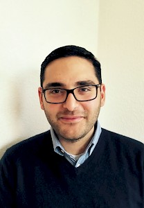 Dr. Ehsan Kangarani, LL.M., ist Richter und zudem als Dozent an der Georg-August-Universität Göttingen am Lehrstuhl von Prof. Dr. Gunnar Duttge tätig.