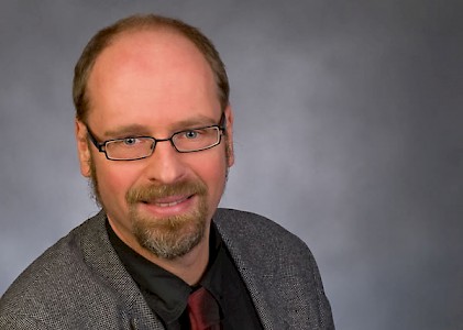 Dr. Carsten Kolbe-Weber ist Wissenschaftsjournalist mit den Schwerpunkten Umwelt und Gesundheit. Bevor er in die Kommunikationsbranche wechselte, leitete und verantwortete er in zwei großen Unternehmen die Wissenschafts- bzw. Gesundheitskommunikation.www.kolbe-kommunikation.comDer Text erschien zuerst unter www.helmholtz.de