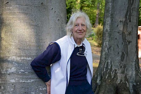 Vor 86 Jahren wurde Hetty Rogantini de Beauclair auf dem Monte Verità geboren – und lebt heute noch dort. Niemand weiß mehr über den Wahrheitsberg als sie.