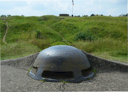 Das Fort de Vaux war hart umgekämpft. Da es kein Wasser gab, tranken die Soldaten ihren eigenen Urin.