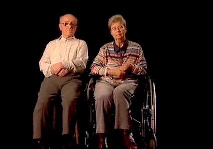 Benedikt Fischers Kurzfilm »Meine Eltern« (2008) und der gleichnamige Dokumentarfilm, in denen er auf persönliche Weise das Leben seiner altgewordenen und kranken Eltern schildert, wurden mit mehreren Fernsehpreisen ausgezeichnet und als »Musterbeispiel von Würde und Aufrichtigkeit« gewürdigt. Die Videoprints wurden mit freundlicher Genehmigung des Hessischen Rundfunks der HR-Produktion »Meine Eltern« entnommen, die am 26. April 2009 in der ARD (Reihe »Gott und die Welt«) gesendet wurde.
