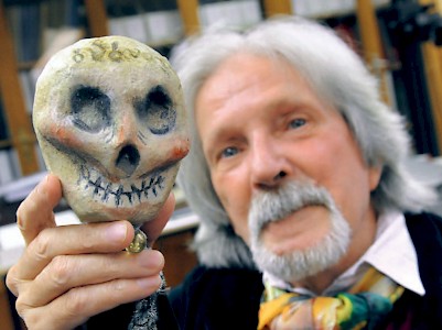 Der Puppenspieler hat den Tod selbst gebastelt, um die Bombe des Lebens zu entschärfen.