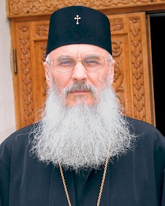 Dr. Serafim Joantă, 1948 in Siebenbürgen geboren, ist seit 1994 der rumänisch-orthodoxe Erz­bischof für Deutschland und damit Kirchenoberhaupt von rund 300000 in Deutschland lebenden Rumänen. Zugleich amtiert er als Metropolit für Zentral- und Nordeuropa, sein Sitz ist Nürnberg. Der promovierte Theologe war zuvor Weihbischof von Hermannstadt/Sibiu und als wissenschaftlicher Assistent an der dortigen theologischen Fakultät tätig. Seit 1990 lebt er als Mönchspriester im Zölibat.