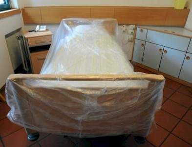 Die Palliativstation im Mildred-Scheel-Haus verfügt über 15 Einzelzimmer, die alle einen Ausgang zum Innenhof haben. 