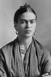 Frida Kahlo, porträtiert von ihrem Vater Wilhelm Kahlo, 1932￼